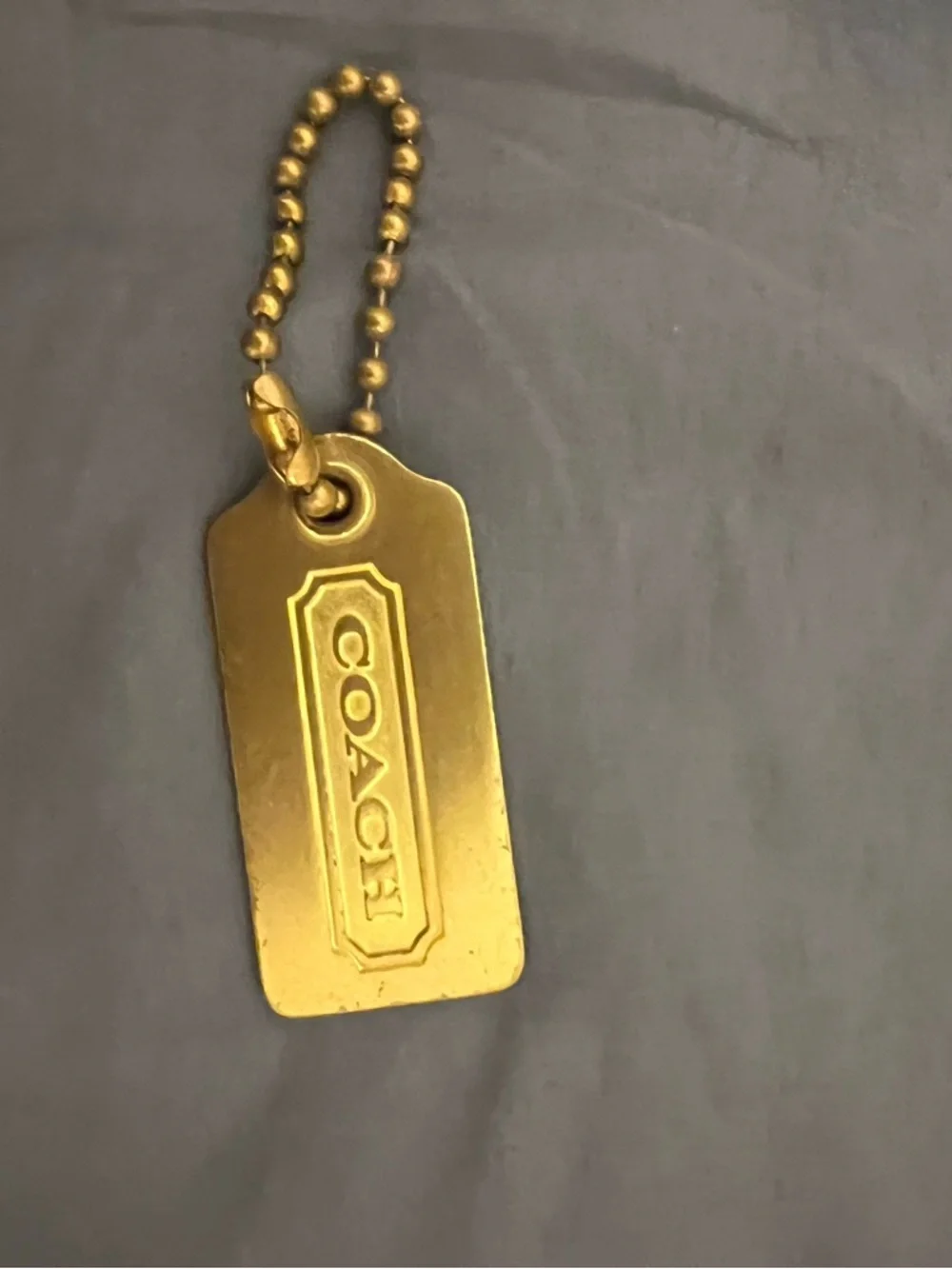 Vintage COACH Gold Metal hang tag Keychain - Gold